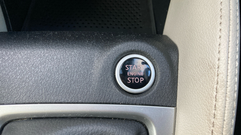 Nissan Micra 0.9 IG-T Tekna 5dr Petrol Hatchback